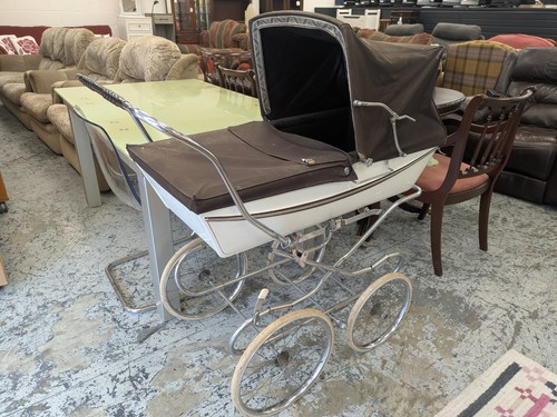 Vintage silver cross - silver, coach